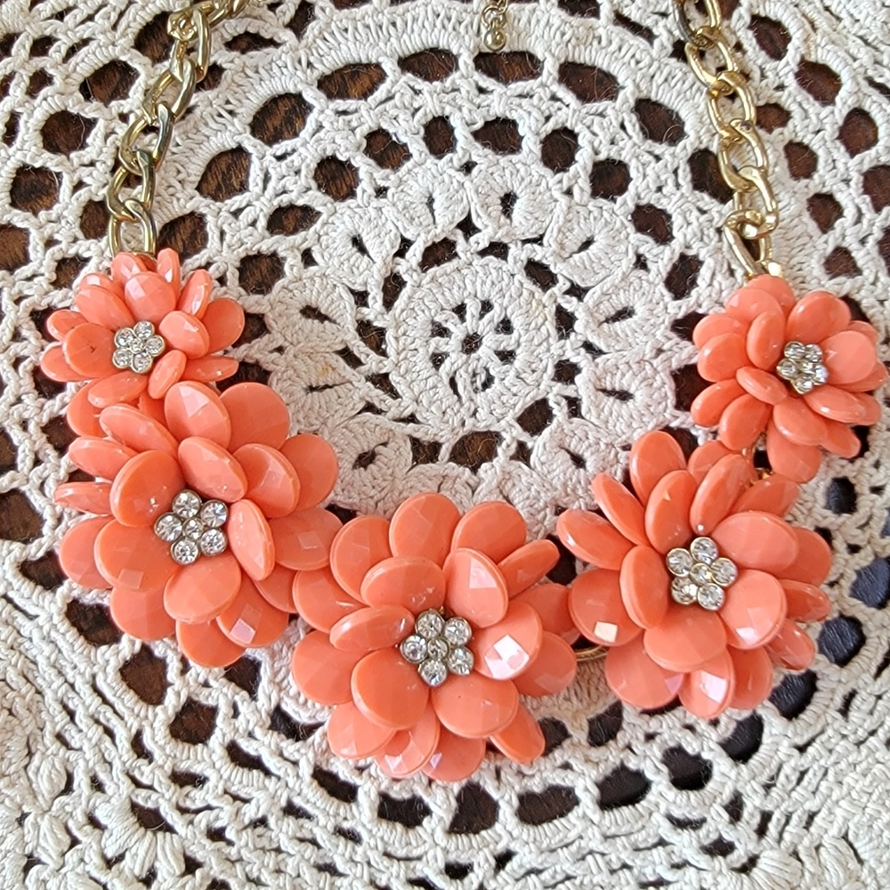 Vintage Bakelight Flower and Rhinestone Necklace